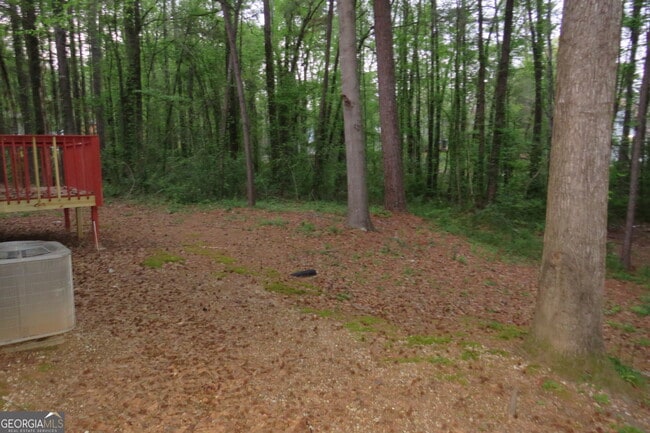 Building Photo - 2060 Bedford Ct