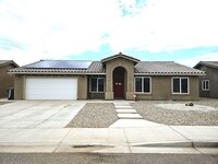 Building Photo - Solar home for Lease