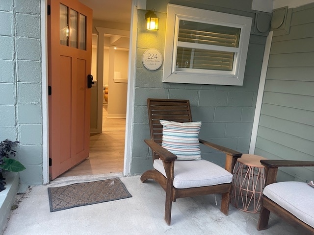 Private Entrance + Patio - 224 Columbus Dr