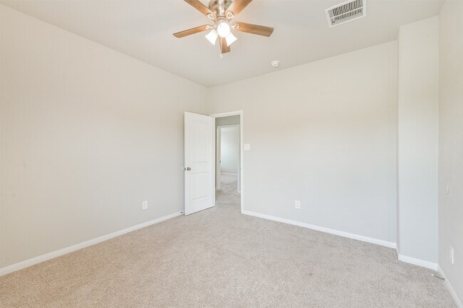 Building Photo - 2934 Lawrence Pk Ct