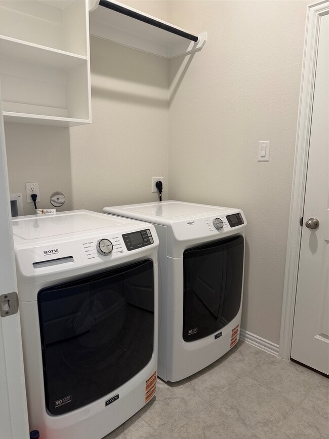 Building Photo - 16603 Villa Del Luna Ln