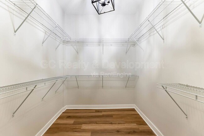 Building Photo - 4241 S Calumet Ave