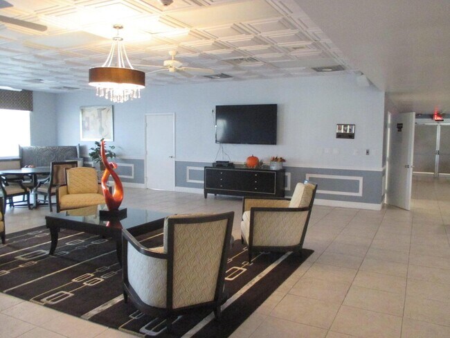 Building Photo - 154 Lake Meryl Dr