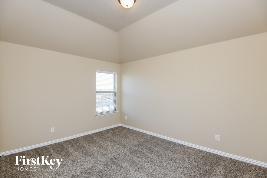 Building Photo - 7428 Durness Dr