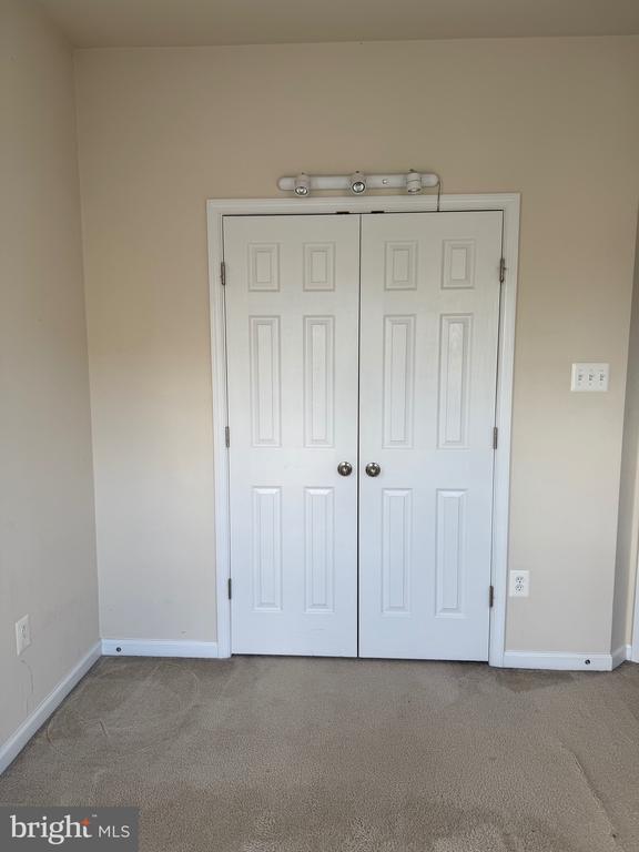 Building Photo - 12500 Rustic Rock Ln