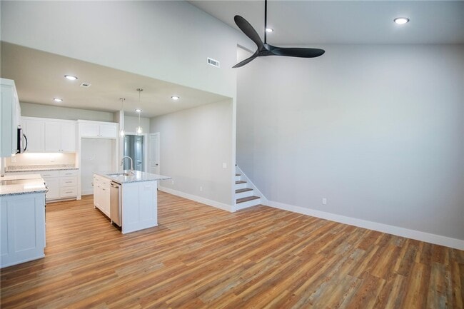 Building Photo - 943 Seaborn Wy