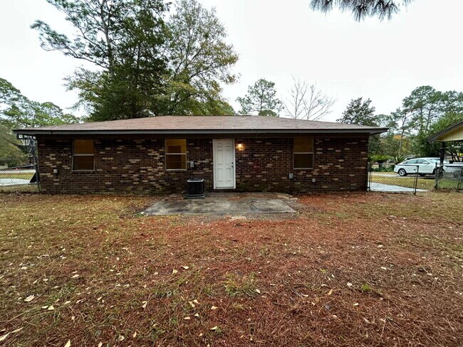 Building Photo - Home For Rent