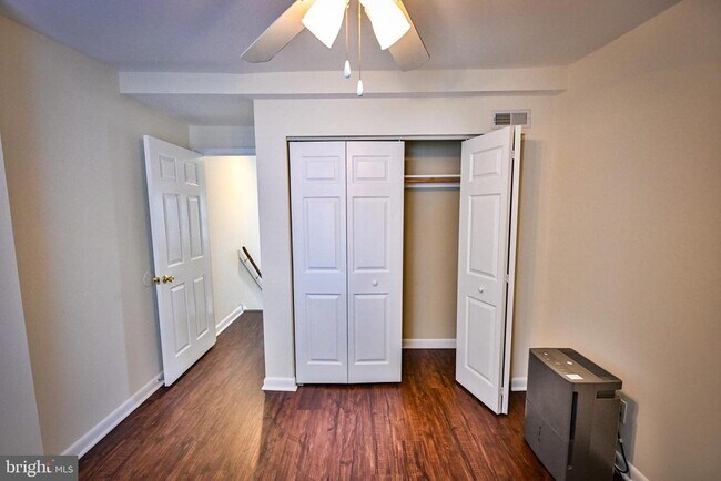 Building Photo - 1601 Marshall St