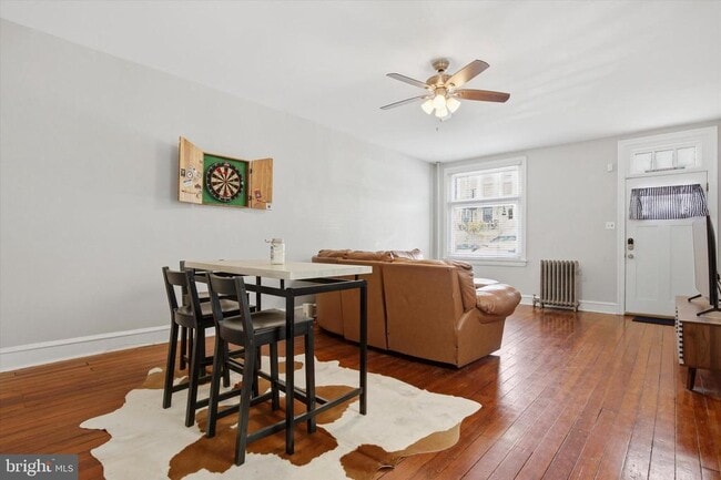 Building Photo - 343 Spring Mill Ave