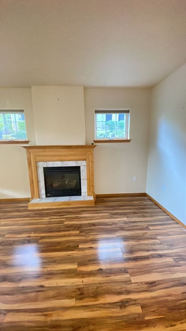 Building Photo - 1 Bedroom +Bonus Room, 1.5 bath Condo in Mountain Meadows Community!