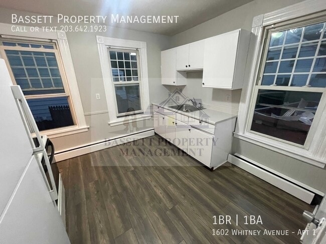 Building Photo - 1602 Whitney Ave