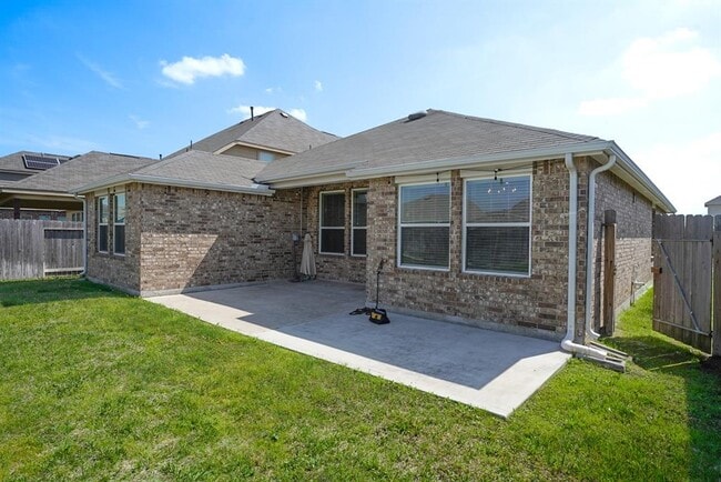 Building Photo - 16114 Sommerall Creek Ln