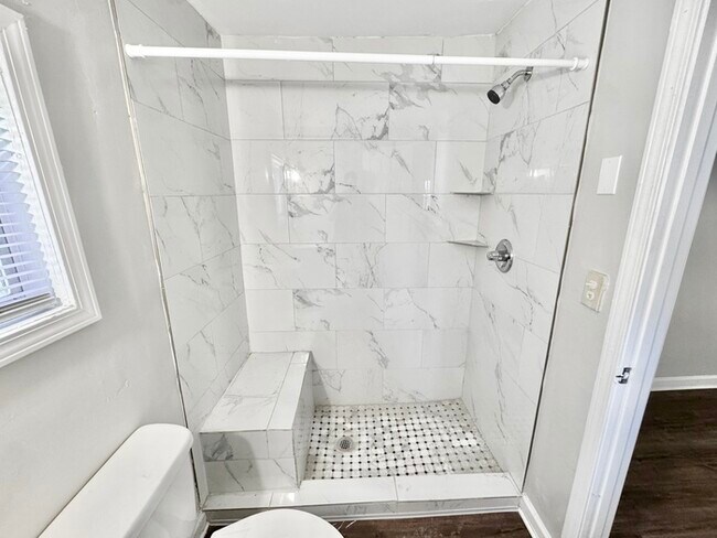 Building Photo - 324 Harrell St