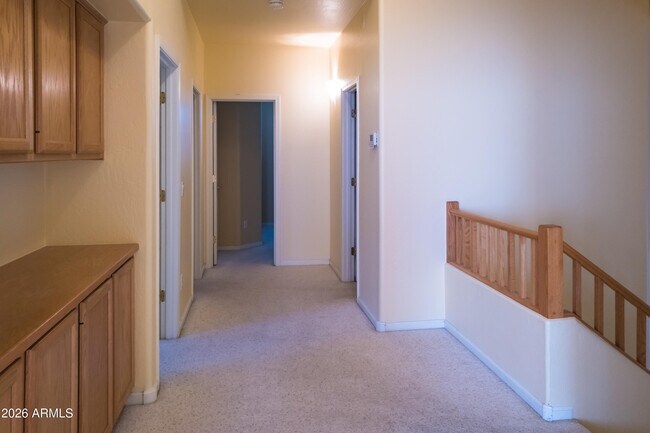 Building Photo - 844 W Azalea Dr