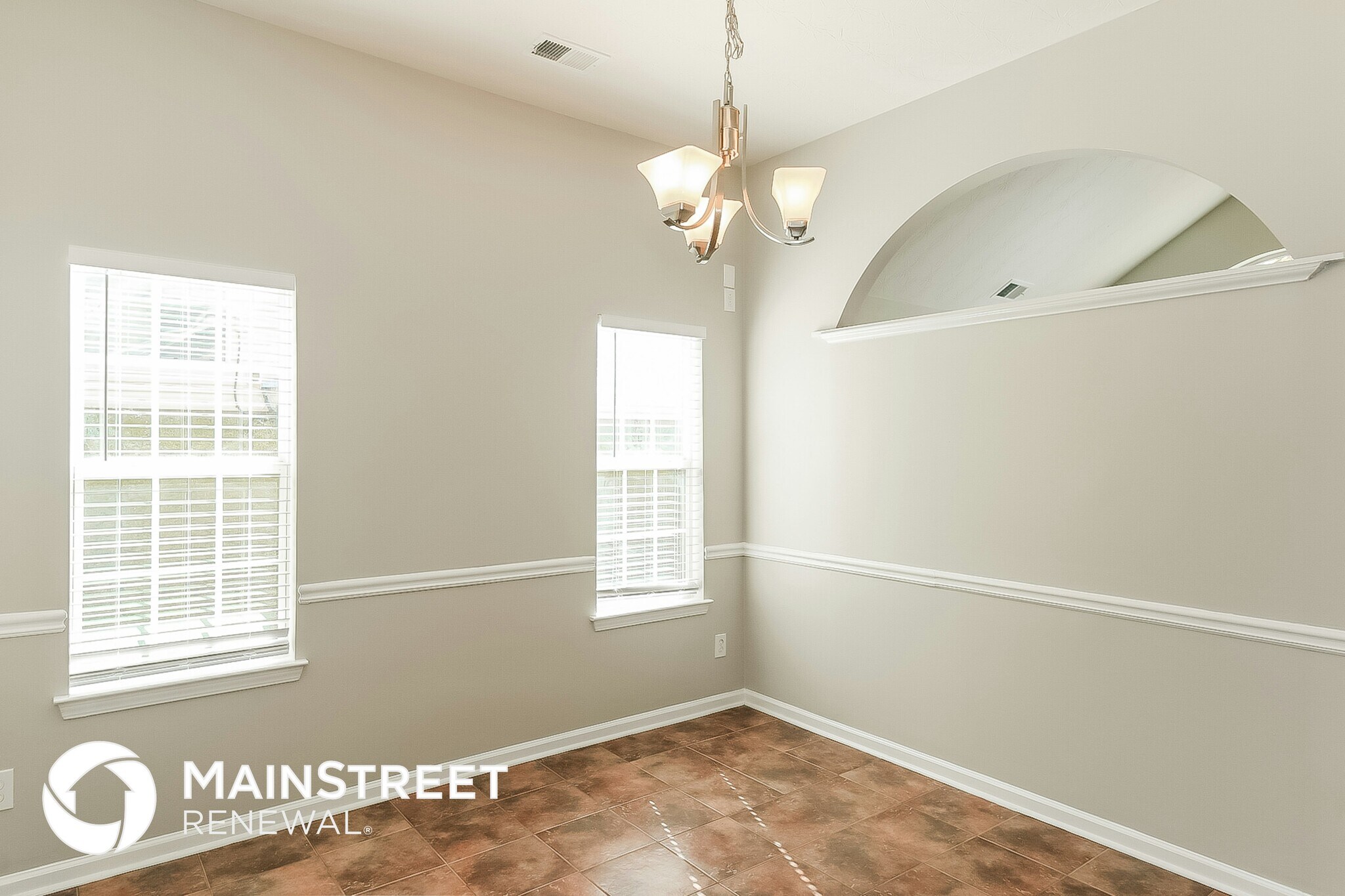 Building Photo - 3230 Diamond Blf