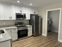 Building Photo - 302 Warrenfells St