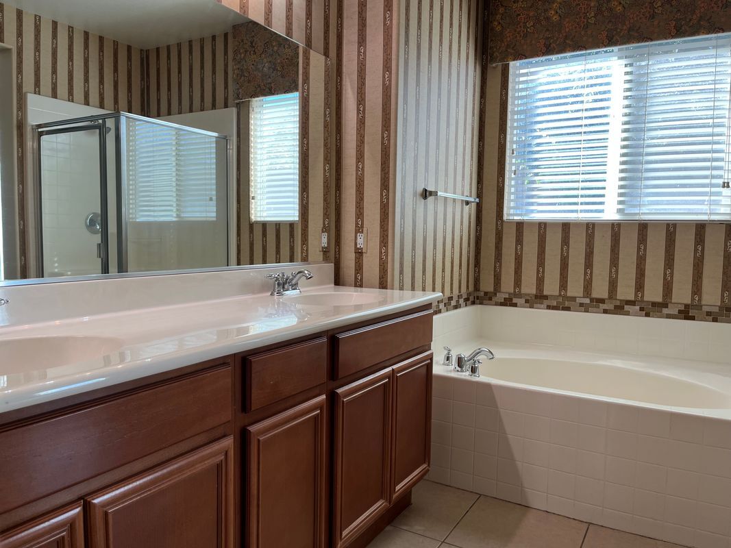 Building Photo - 9364 Field Stone Ave