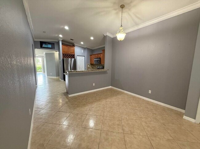 Building Photo - 5574 43rd Ct