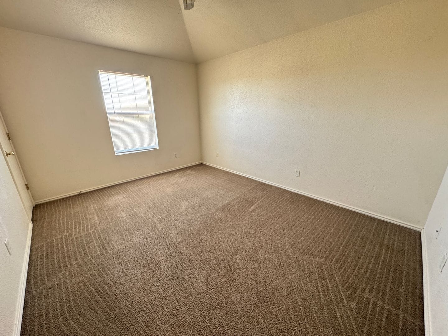 Building Photo - 4506 Sylvia Dr