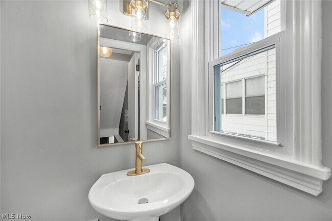 Building Photo - 4034 Stilmore Rd