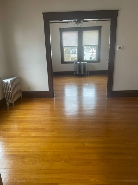 Building Photo - 166 South St