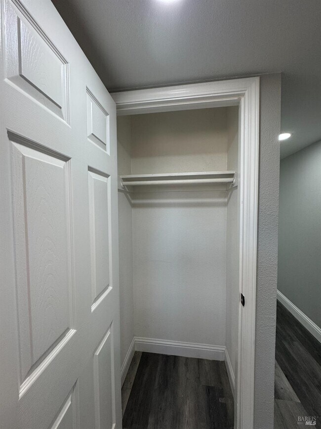 Building Photo - 124 Purdue Dr