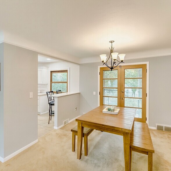 Primary Photo - 1805 Beaconwood Ave