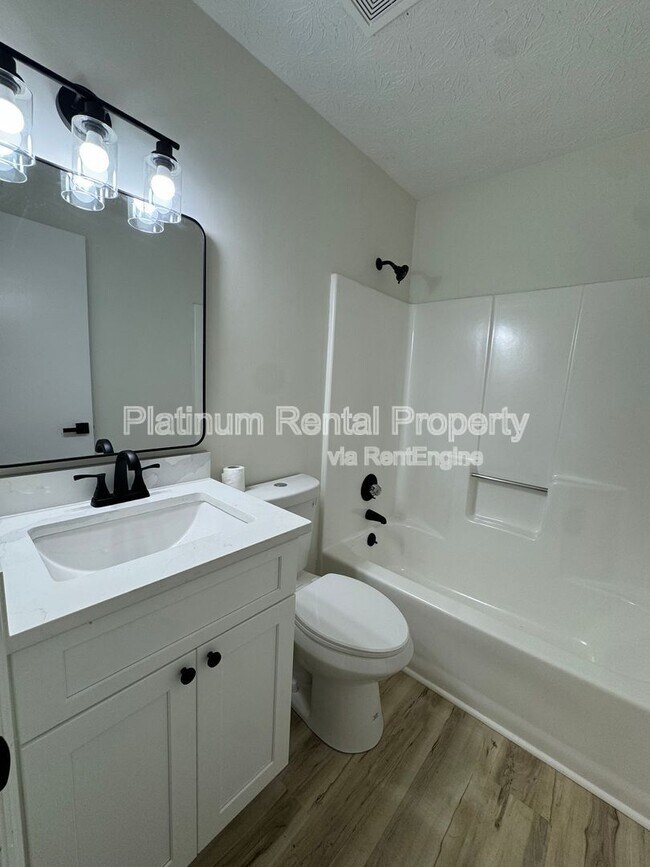Building Photo - 8380 Lucas Creek Trl
