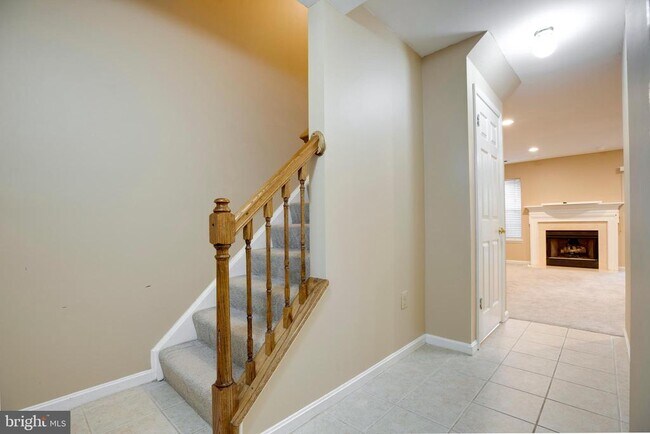 Building Photo - 6113 George Baylor Dr