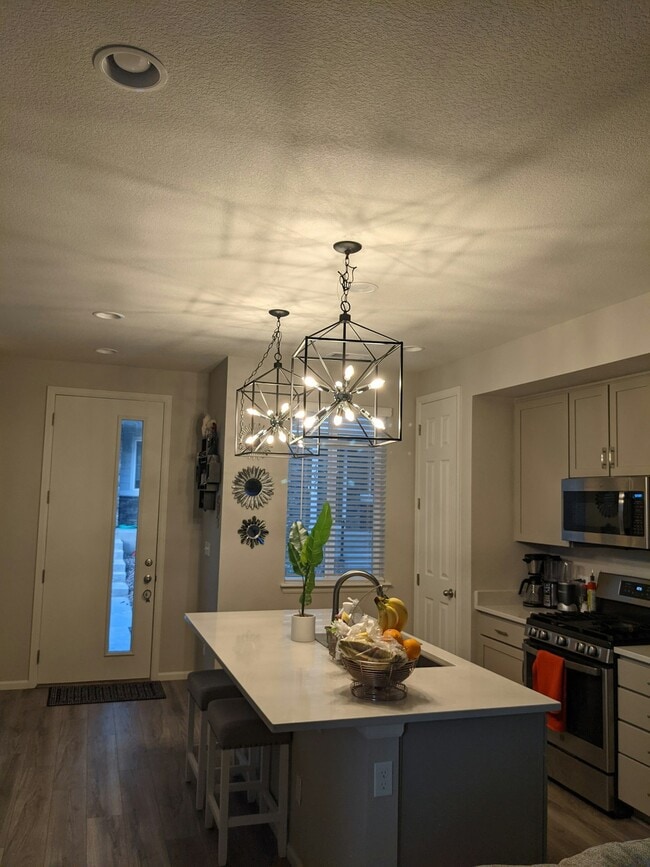 Building Photo - 23613 E 5th Dr