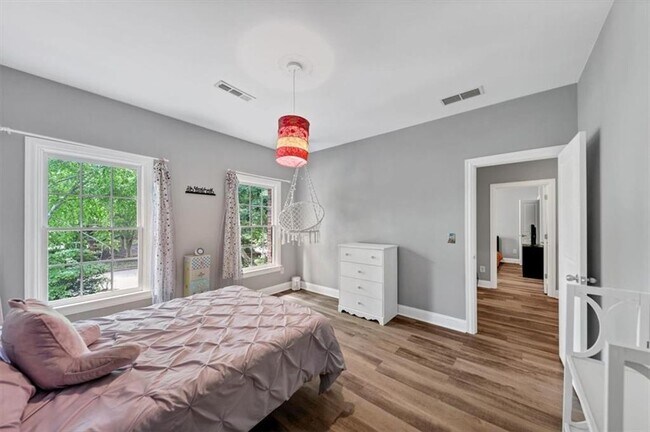 Building Photo - 3440 Burdett Ct