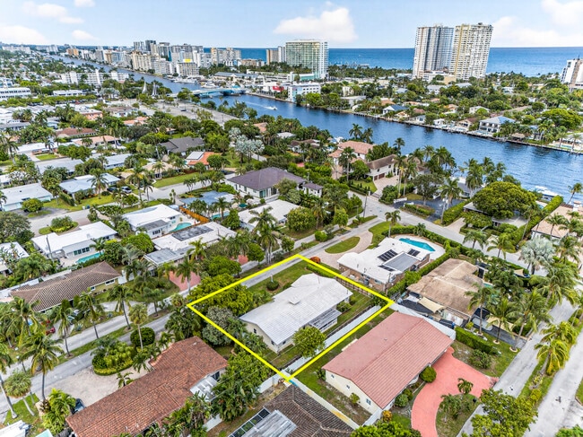 Building Photo - 2750 SE 3rd St