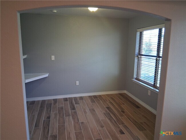 Building Photo - 9610 Taylor Renee Dr