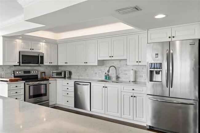 Building Photo - 3301 Bayshore Blvd