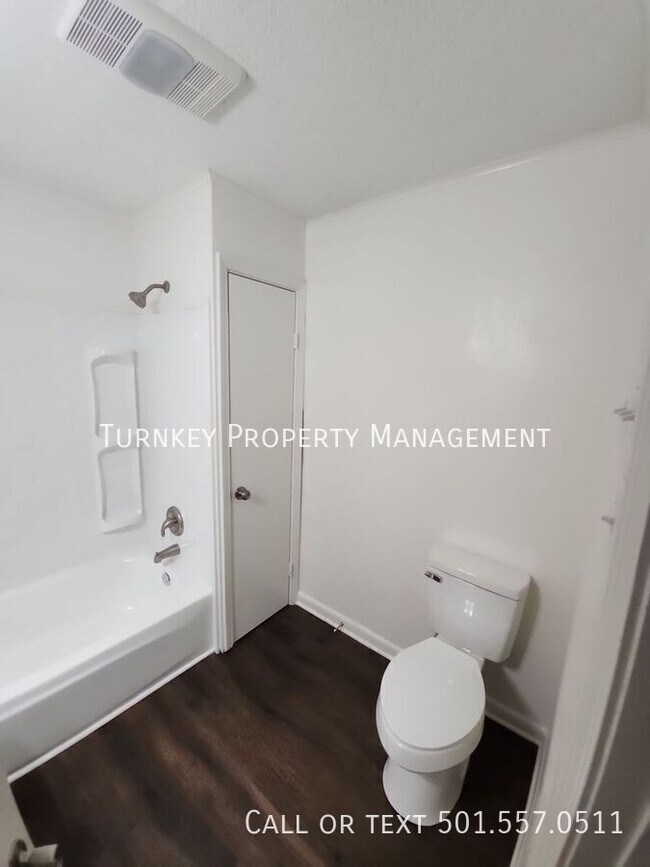 Building Photo - 1303 Overview Dr