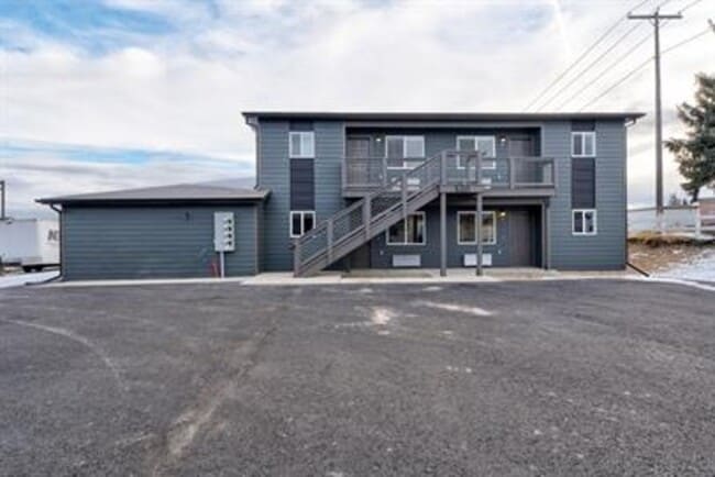 Building Photo - 3105 Cooney Dr