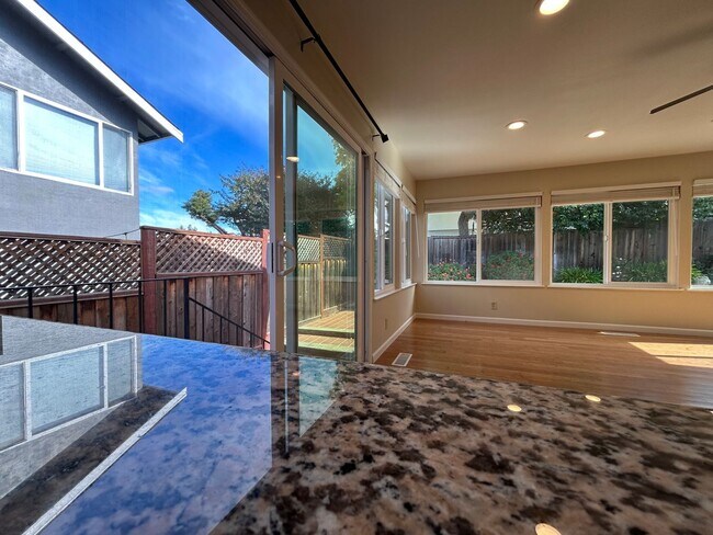 Building Photo - Sought after Concord Crossings Community 4...