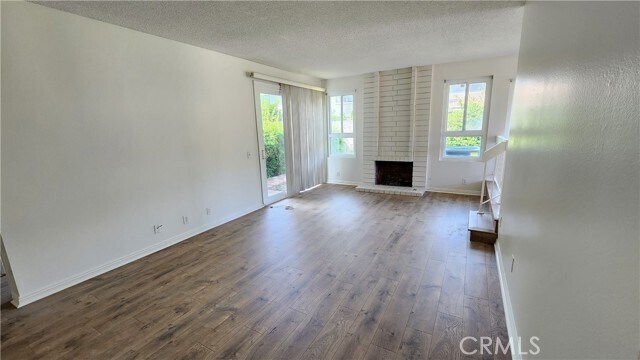 Building Photo - 23 Blazing Star