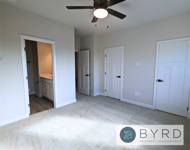 Building Photo - 1113 Ewing Pk Lp