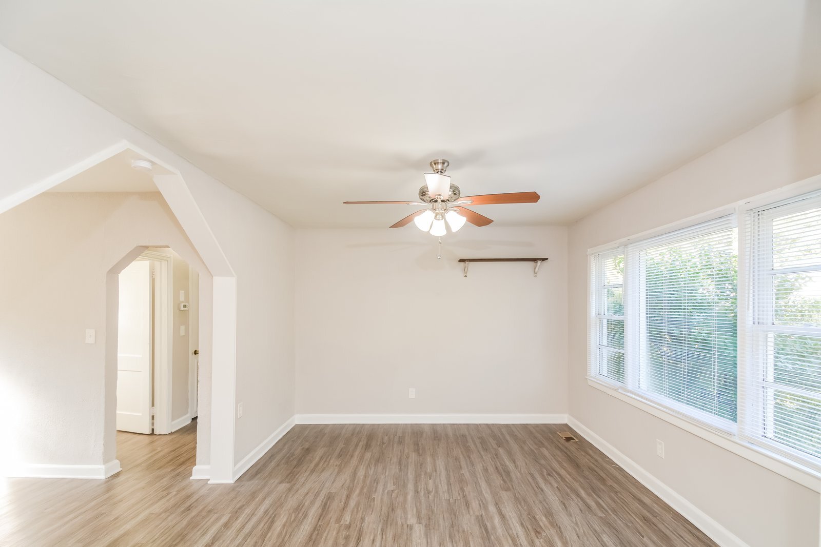 Building Photo - 5209 Catalpa Rd