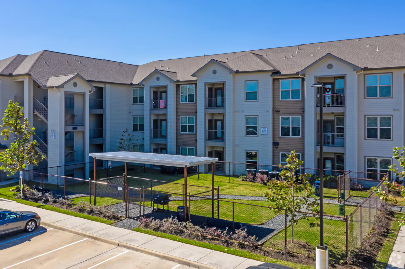 Building Photo - 6520 Jamail Dr