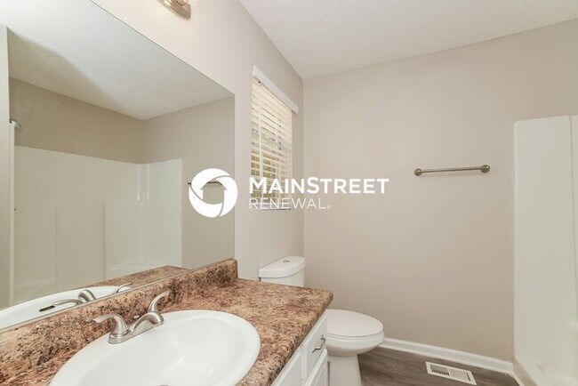 Building Photo - 4 Bedroom Pet-Friendly Home in Acworth, GA with Main Street Renewal