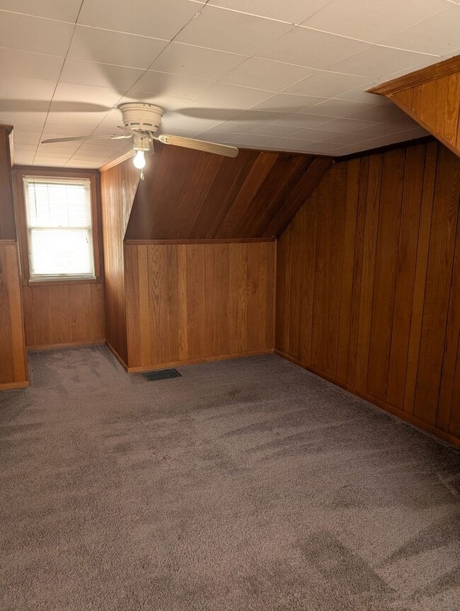 Building Photo - 4BD/2BA - University View - 1 car garage