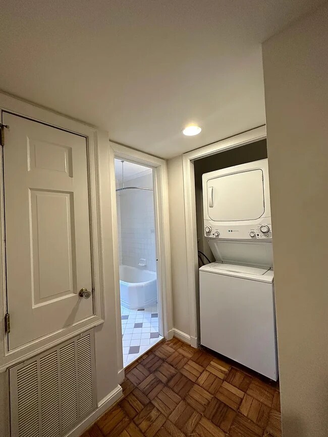 updated stackable W/D - 108 Colville Rd