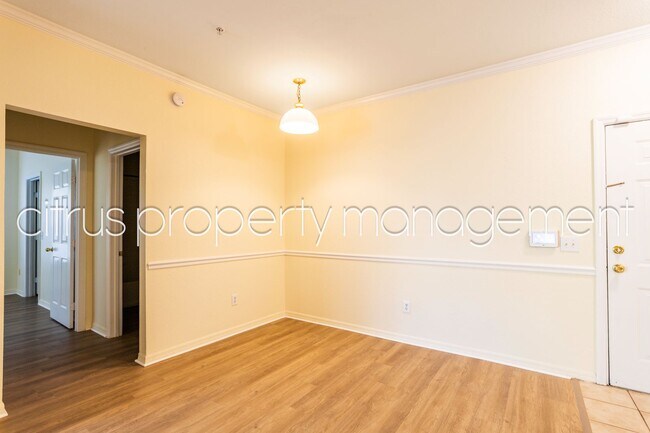 Building Photo - 2/2 Condo in Mosaic at Millenia