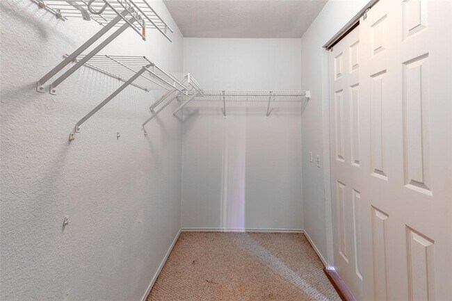 Building Photo - 15124 Katie's Corner Ln