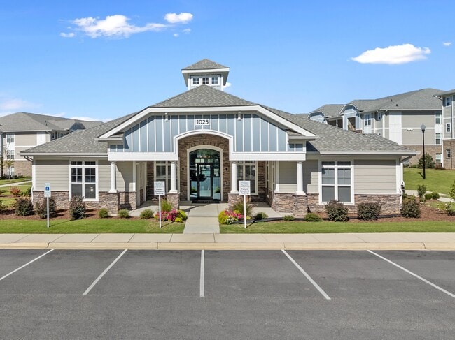 Building Photo - The One at Fayetteville