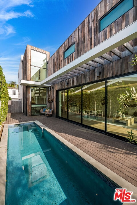 Building Photo - 1620 Electric Ave