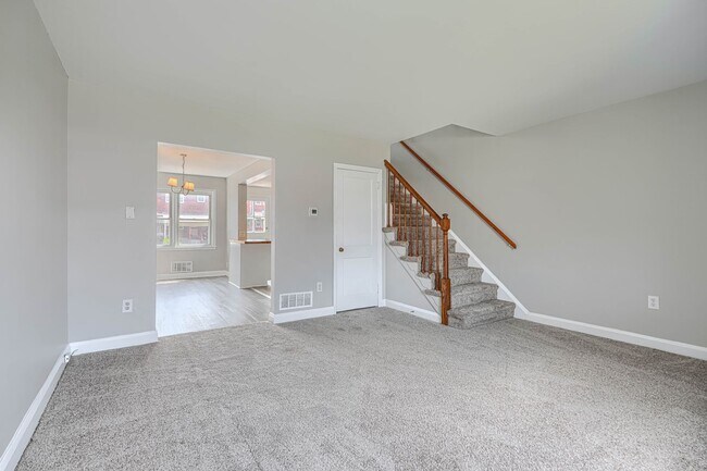 Building Photo - 2230 Coralthorn Rd