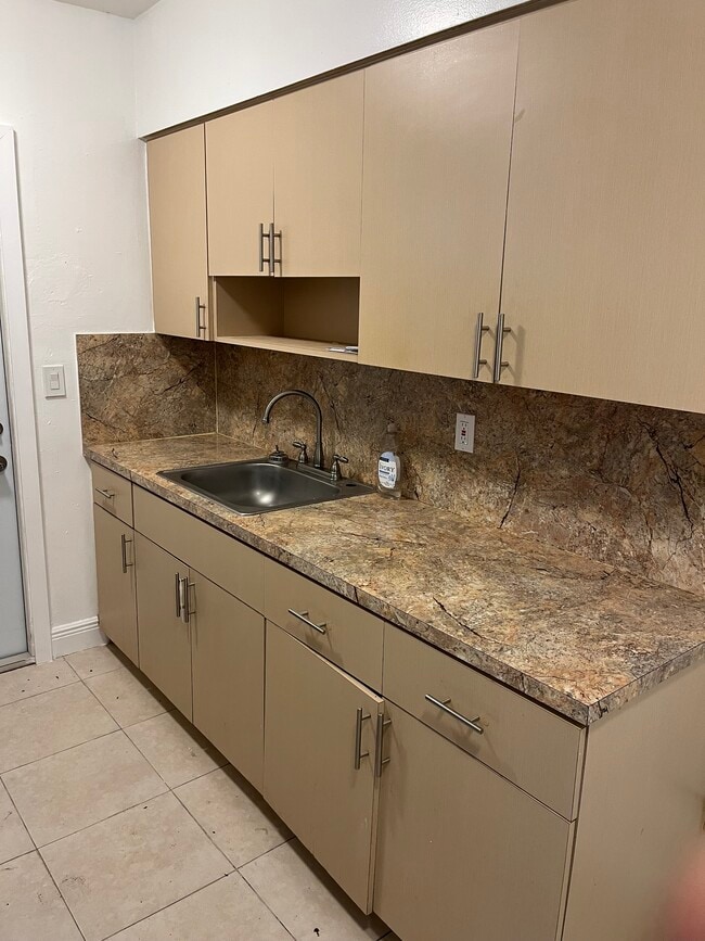 Building Photo - 739 NW 53rd St